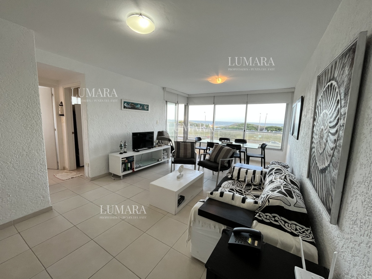 Apartamento ID.2463 - Apartamento en venta - 2 dormitorios + ½ | 2 baños | cochera techada