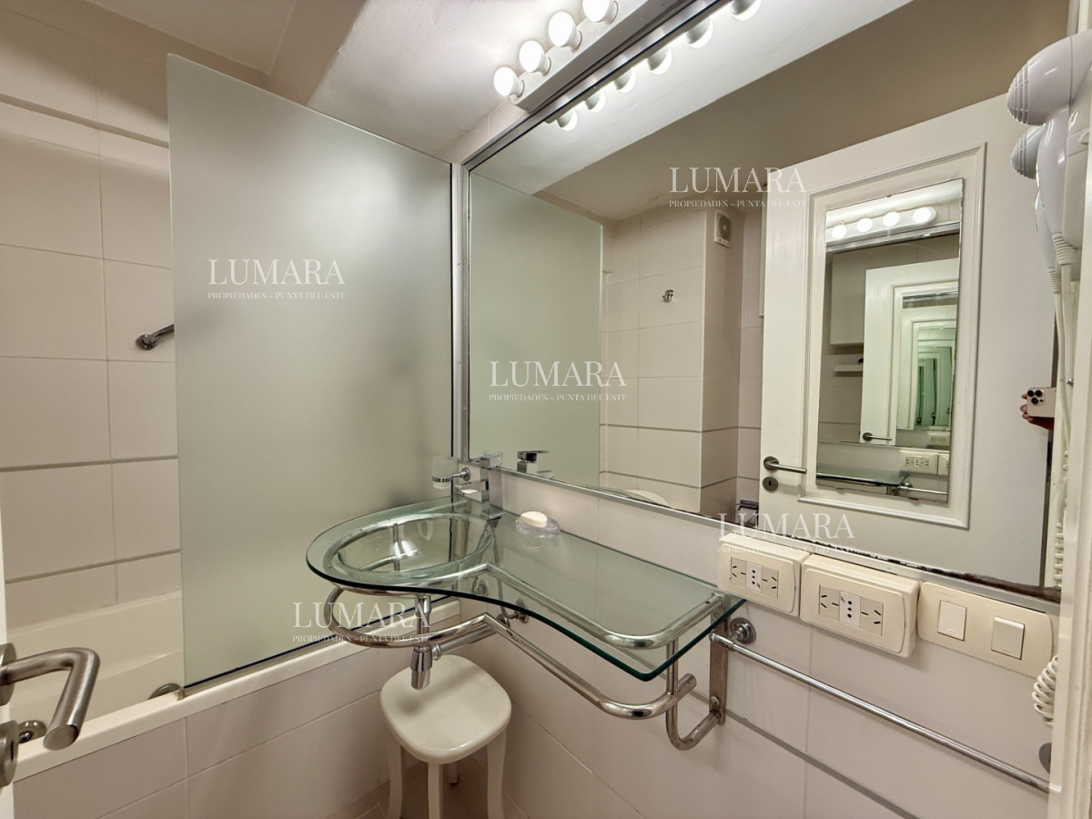 Apartamento ID.3341 - Pent House en venta en Lomas de Manantiales 