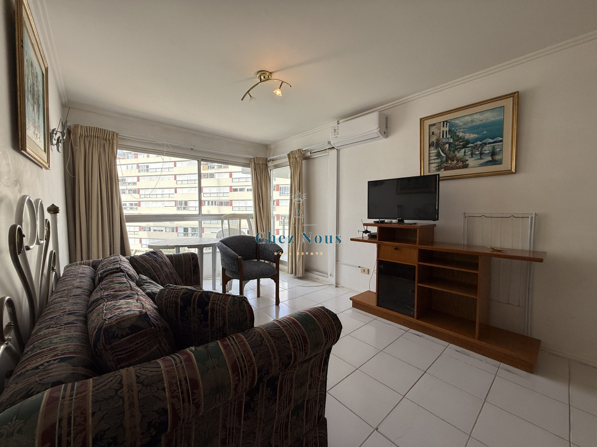 Apartamento ID.1363 - ed Triangulo con todos los servicios a pasos del  mar
