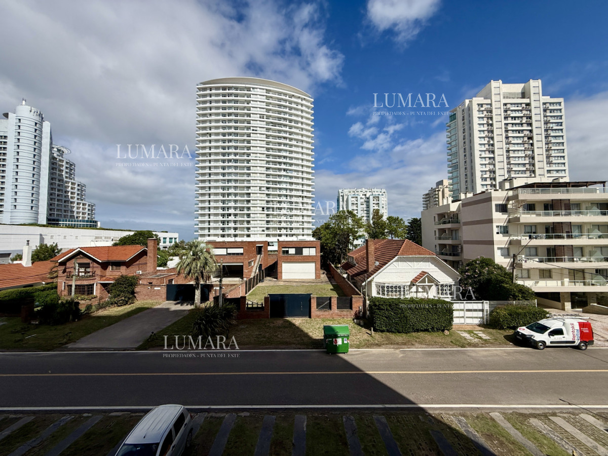 Apartamento ID.3153 - Apartamento en venta en Edificio Cap Bretón  Av. Roosevelt y Av. Biarritz