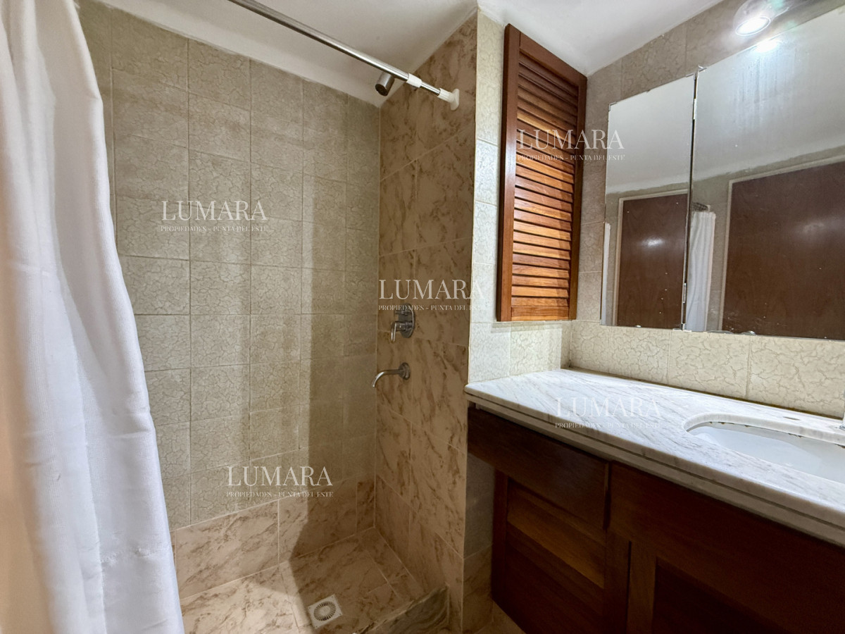 Apartamento ID.3126 - Venta de Apartamento  Parquemar Bosque  Parada 15 de Av. Roosevelt, Punta del Este