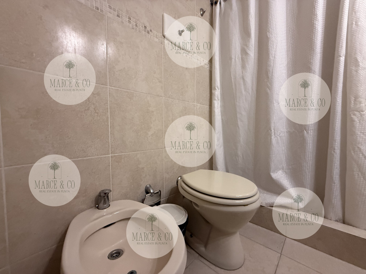 Apartamento ID.2212 - Apartamento en venta – Edificio Santos Dumont, Punta del Este