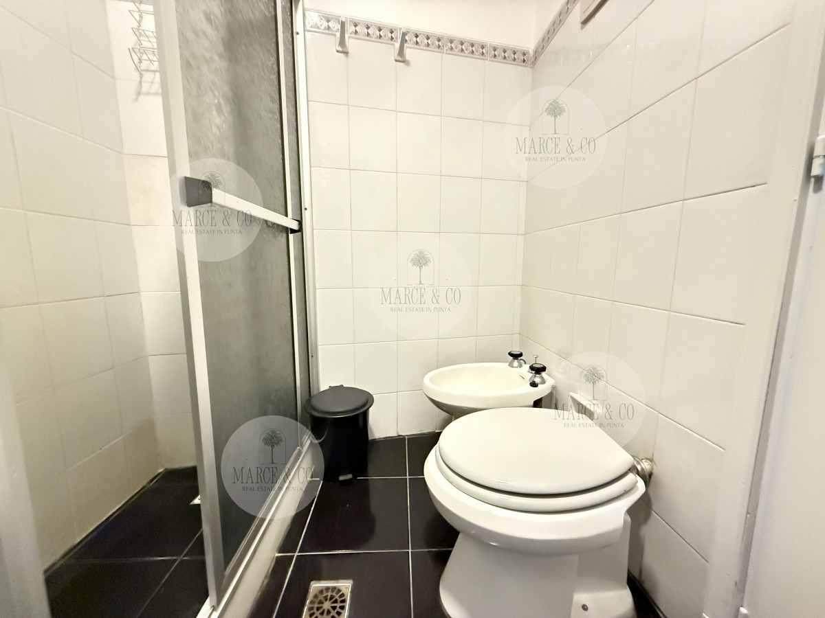 Apartamento ID.2527 - Apartamento en Edificio Mansamar - Primera Línea al Mar