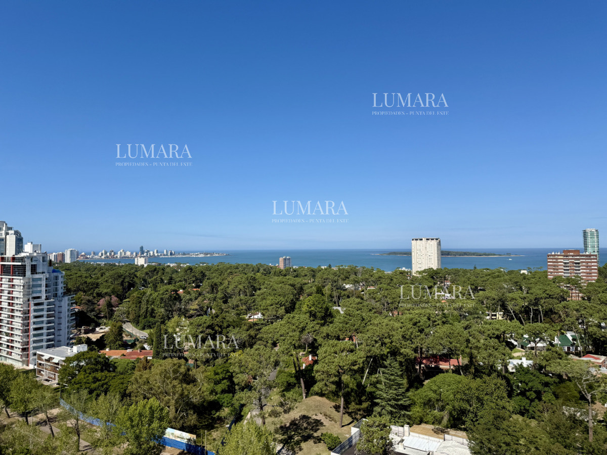 Apartamento ID.3126 - Venta de Apartamento  Parquemar Bosque  Parada 15 de Av. Roosevelt, Punta del Este