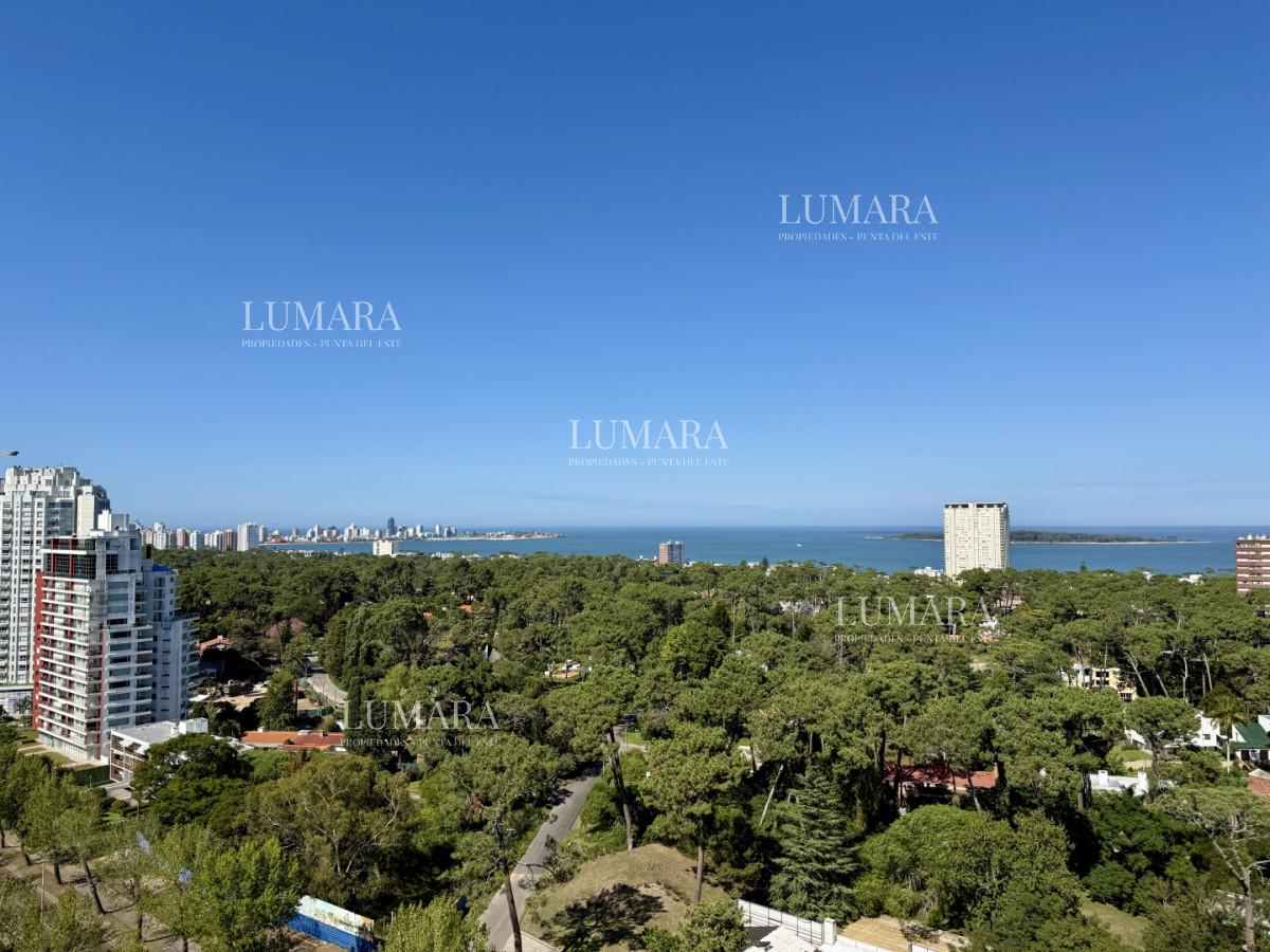 Apartamento ID.3126 - Venta de Apartamento  Parquemar Bosque  Parada 15 de Av. Roosevelt, Punta del Este