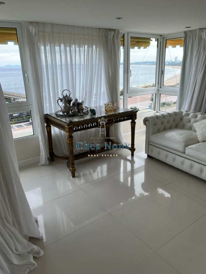 Apartamento ID.296 - EXCELENTE UNIDAD TODO RECICLADO PRIMERA LINEA AL MAR
