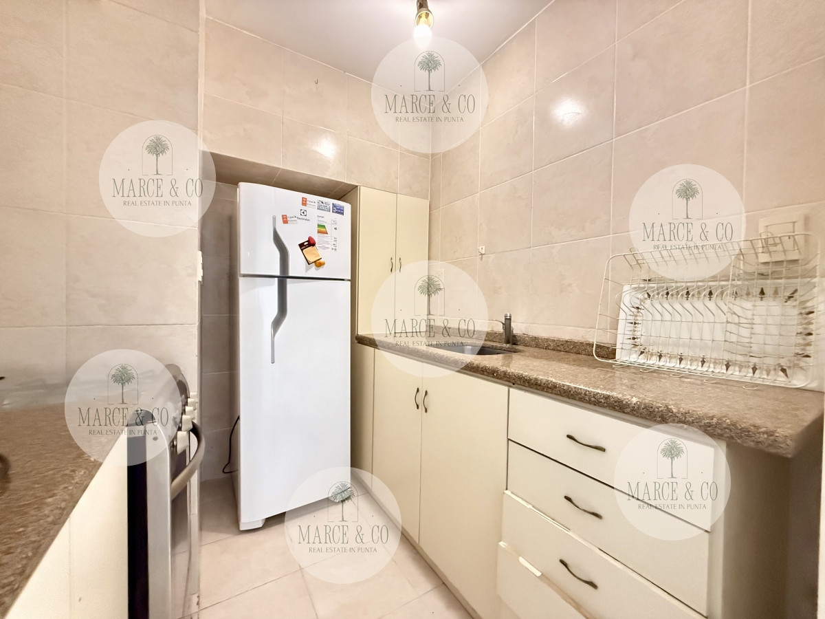 Apartamento ID.2212 - Apartamento en venta – Edificio Santos Dumont, Punta del Este