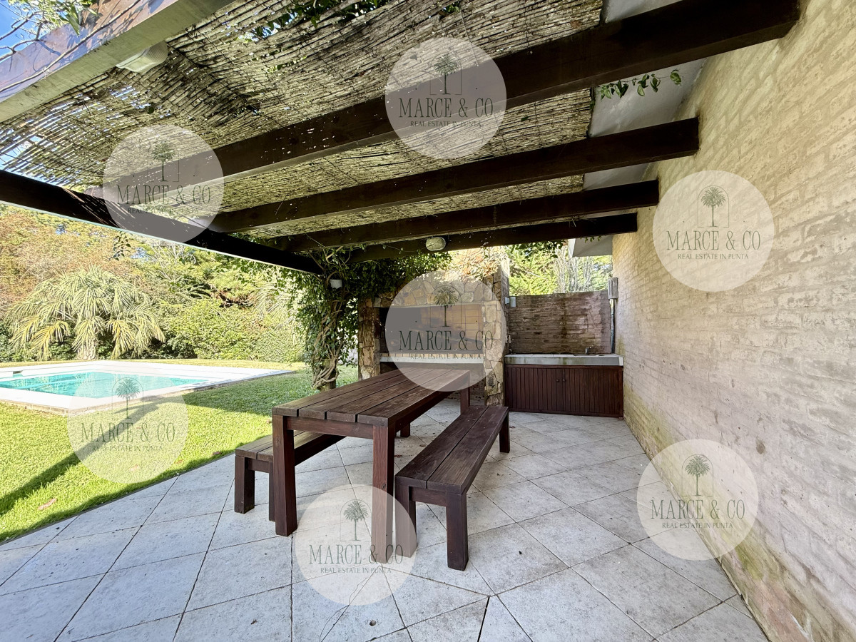 Casa ID.2295 - Chalet en Rincón del Indio – A 500 metros del mar