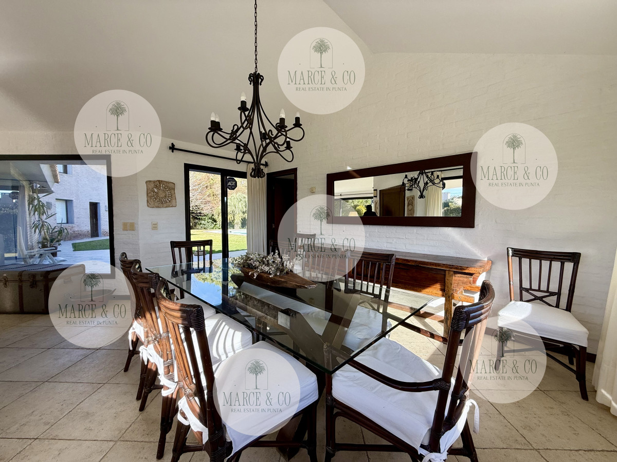 Casa ID.2295 - Chalet en Rincón del Indio – A 500 metros del mar