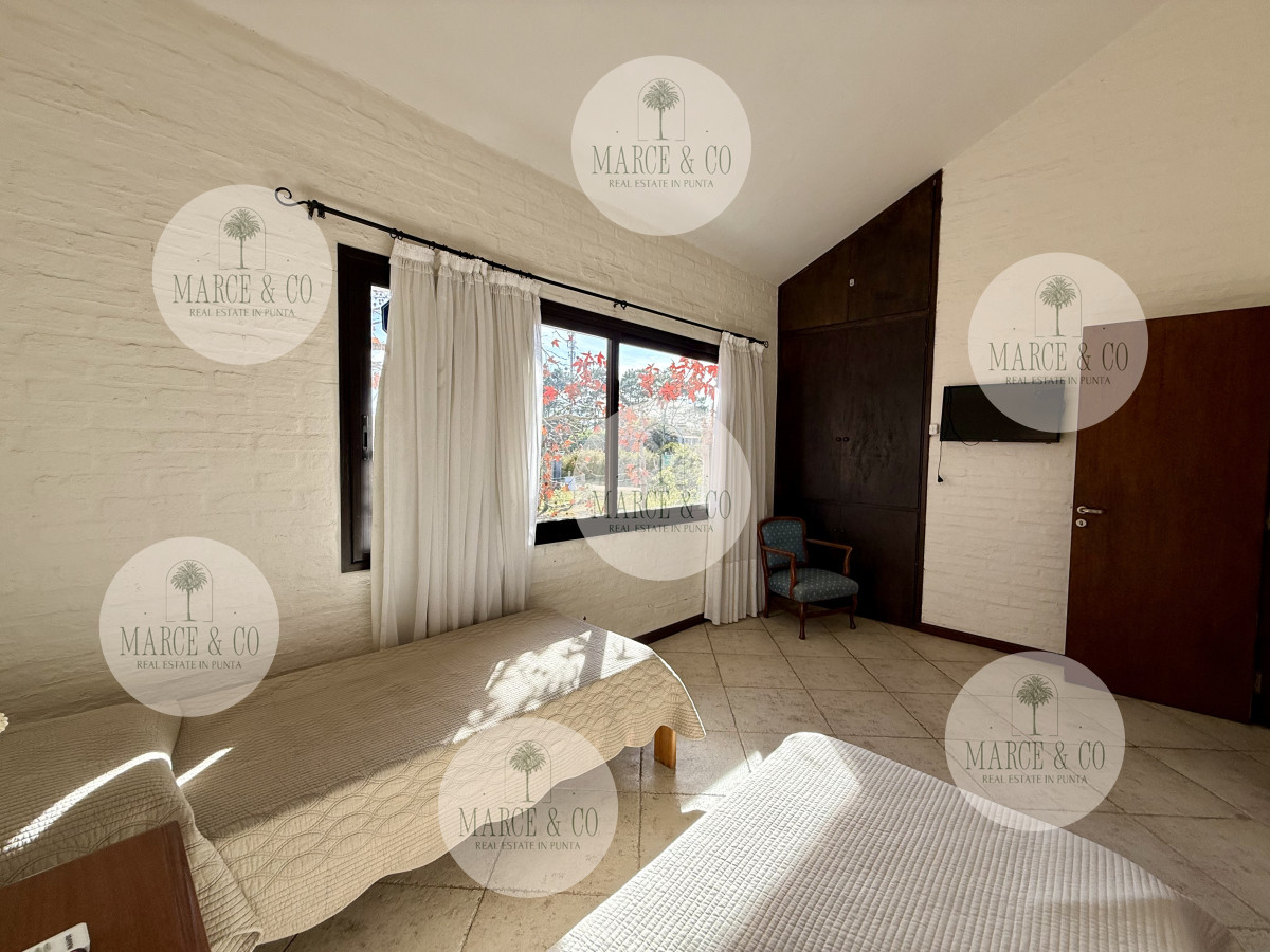 Casa ID.2295 - Chalet en Rincón del Indio – A 500 metros del mar