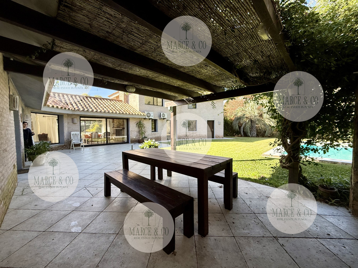 Casa ID.2295 - Chalet en Rincón del Indio – A 500 metros del mar