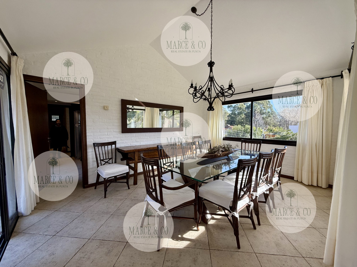 Casa ID.2295 - Chalet en Rincón del Indio – A 500 metros del mar