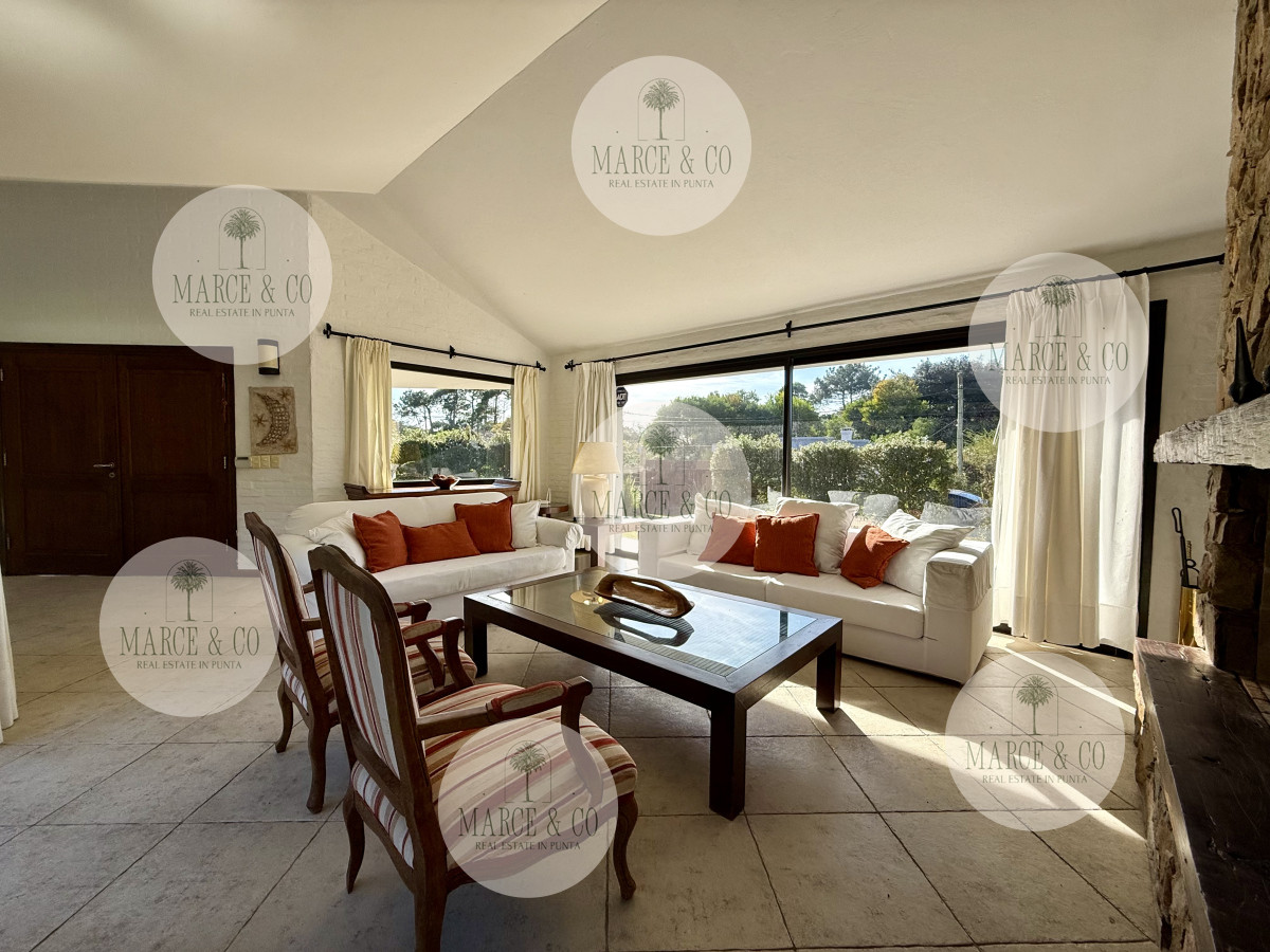 Casa ID.2295 - Chalet en Rincón del Indio – A 500 metros del mar