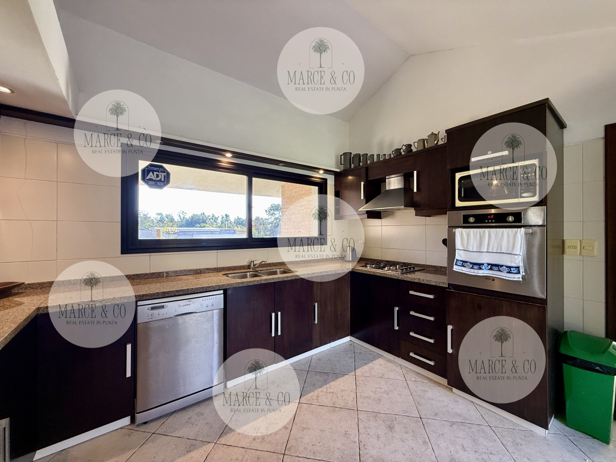 Casa ID.2295 - Chalet en Rincón del Indio – A 500 metros del mar