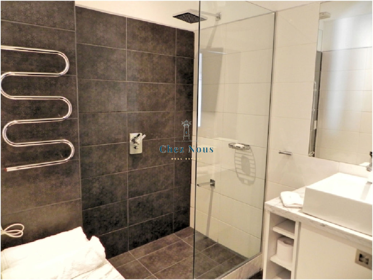 Casa ID.1122 - Casa en La Barra, 4 dormitorios 