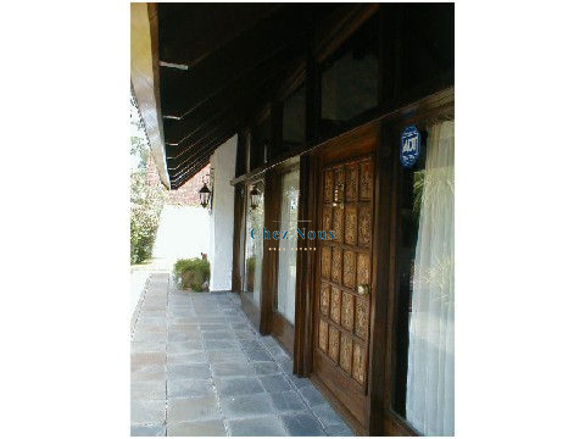 Casa ID.297 - hermosa cvasa con muy buen parque escucha oferta y financia a largo plazo