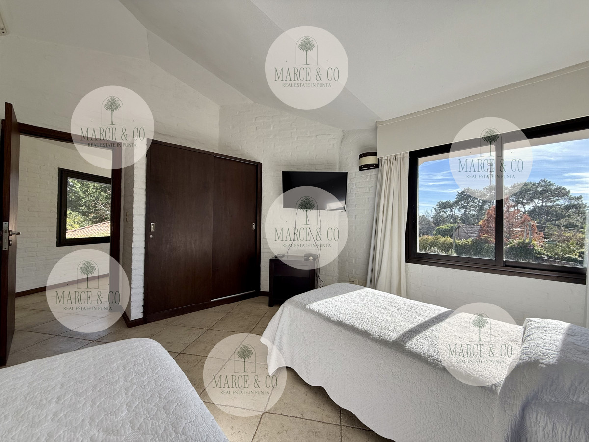 Casa ID.2295 - Chalet en Rincón del Indio – A 500 metros del mar