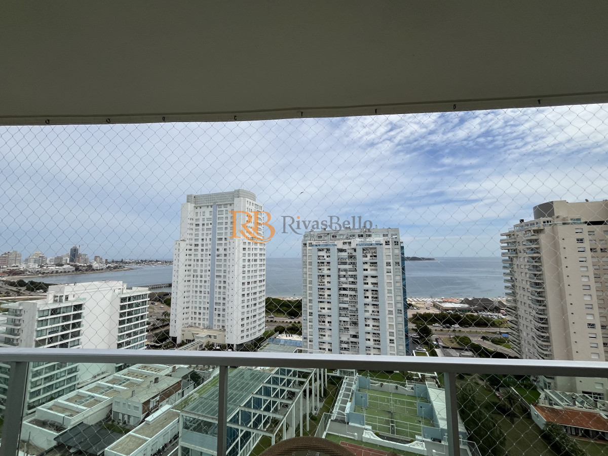 Apartamento ID.13 - Amplio apartamento en venta en torre con servicios 