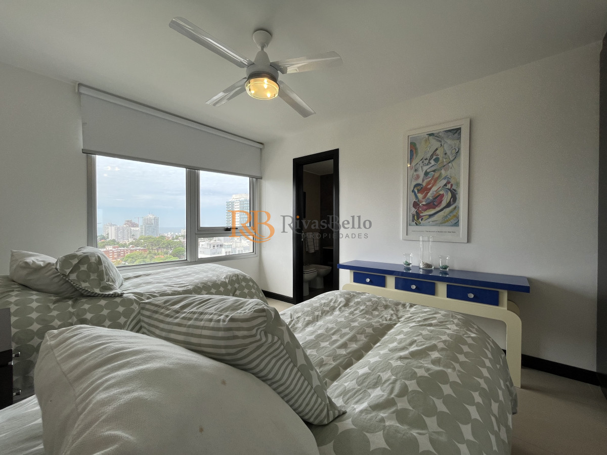Apartamento ID.13 - Amplio apartamento en venta en torre con servicios 