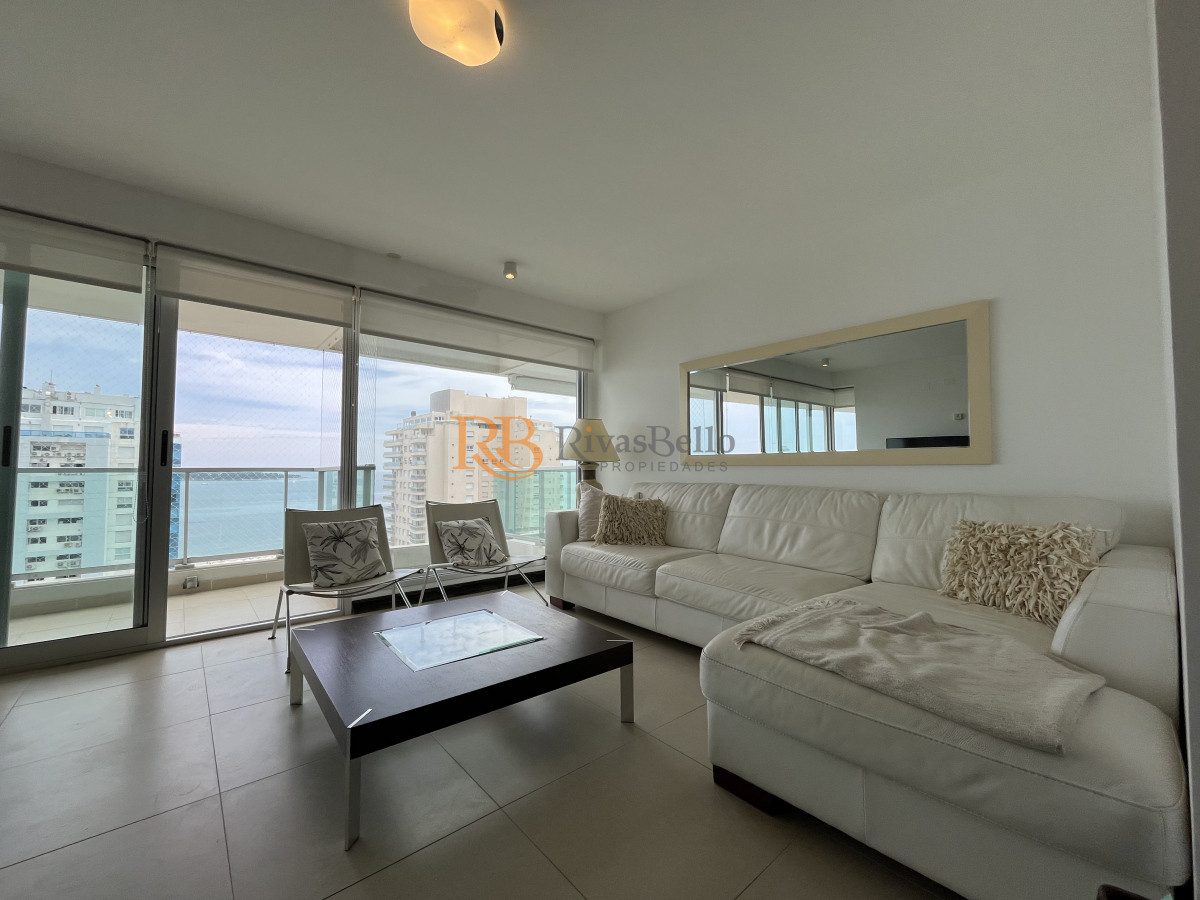 Apartamento ID.13 - Amplio apartamento en venta en torre con servicios 