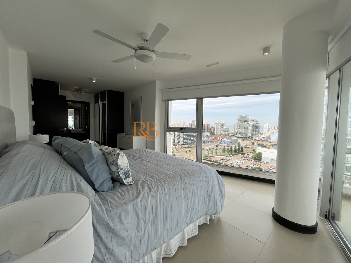 Apartamento ID.13 - Amplio apartamento en venta en torre con servicios 