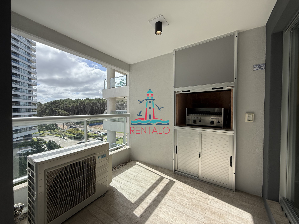 Apartamento ID.40 - Apartamento en venta de 2 dormitorios Punta del Este Look Brava
