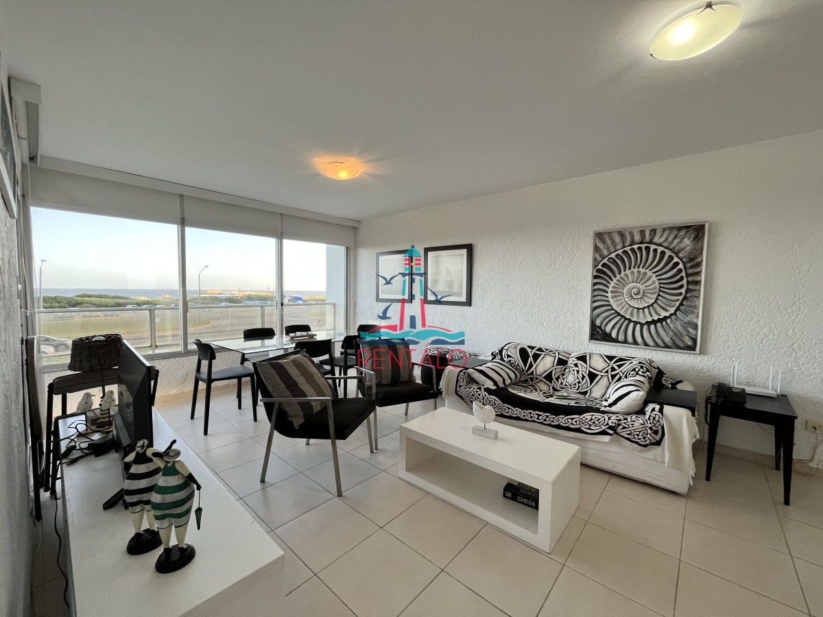Apartamento ID.691 - Apartamento en venta en Punta del este 2 dormitorios y medio OPORTUNIDAD!