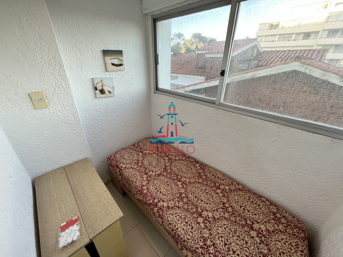 Apartamento ID.691 - Apartamento en venta en Punta del este 2 dormitorios y medio OPORTUNIDAD!