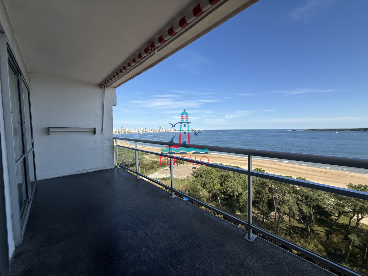 Apartamento ID.41 - Apartamento en venta 2 dormitorios en Punta del Este primera linea