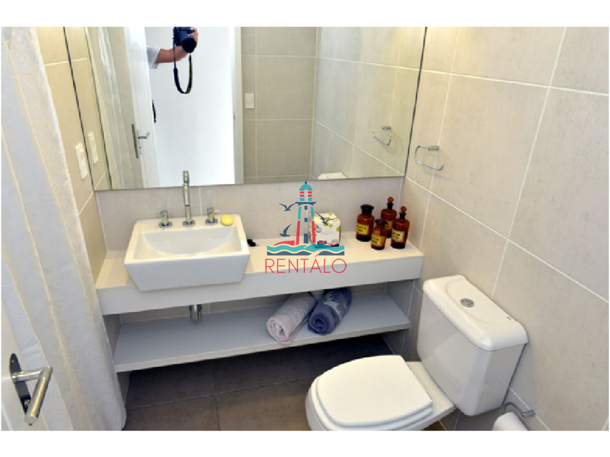 Apartamento ID.81 - Apartamento en venta 3 dormitorios en Punta del Este, sobre Roosevelt 