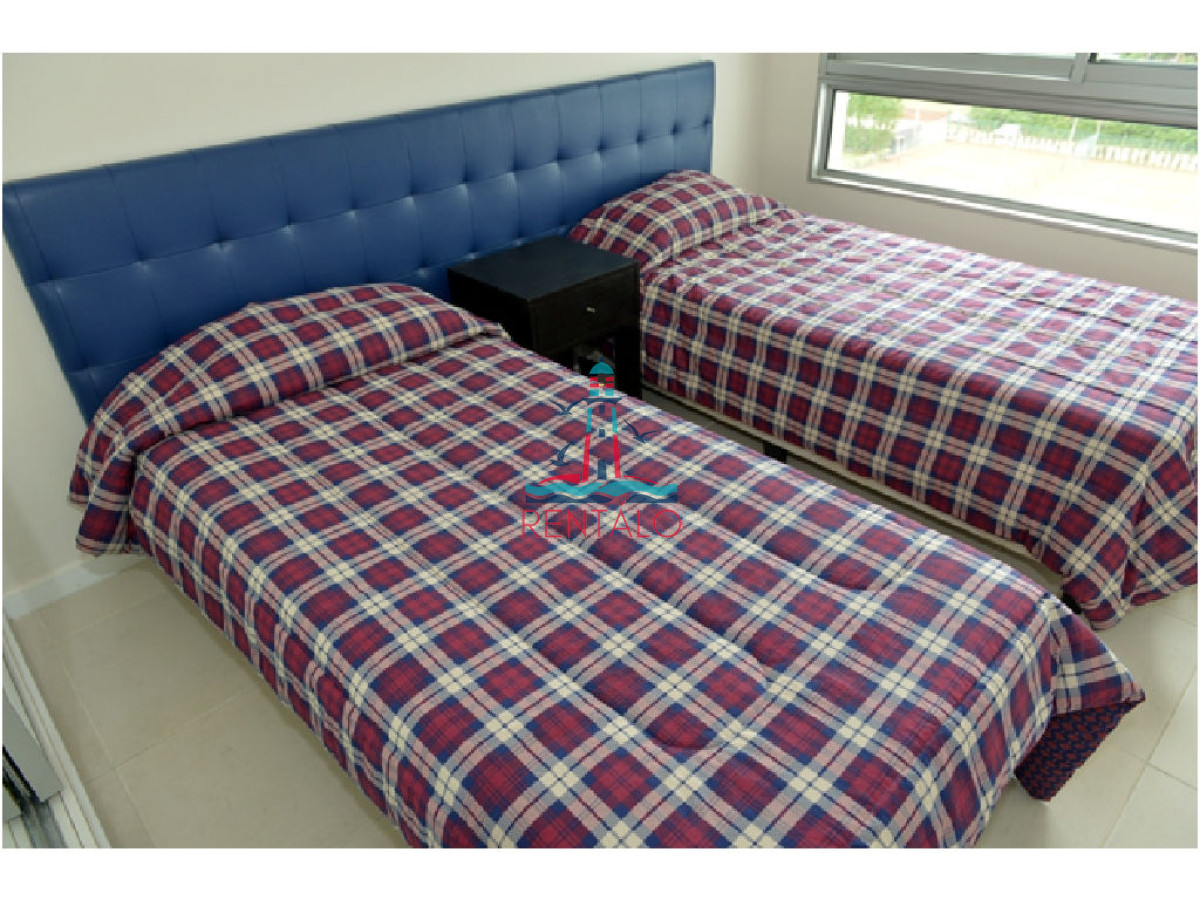 Apartamento ID.81 - Apartamento en venta 3 dormitorios en Punta del Este, sobre Roosevelt 