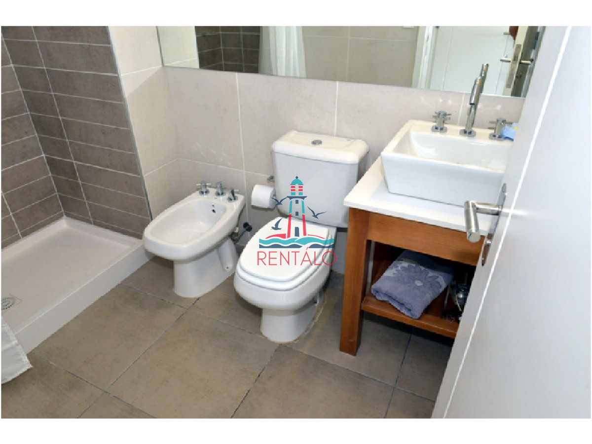 Apartamento ID.81 - Apartamento en venta 3 dormitorios en Punta del Este, sobre Roosevelt 