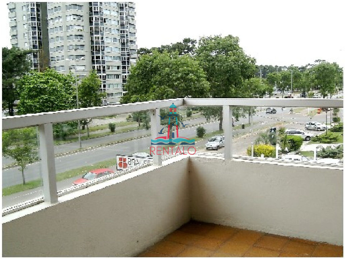 Apartamento ID.412 - Apartamento de 2 dormitorios en Punta del Este oportunidad
