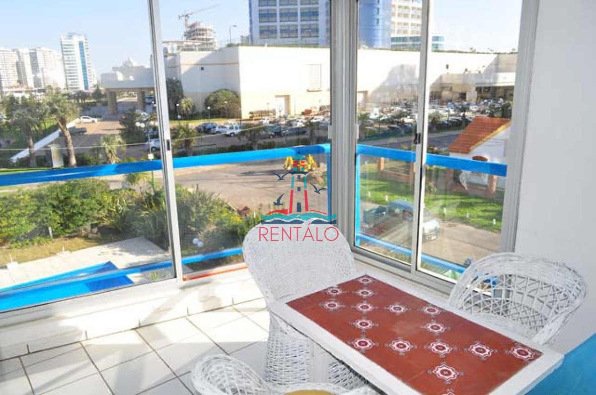 Apartamento ID.102 - Apartamento de 3 dormitorios en venta Punta del Este, playa mansa