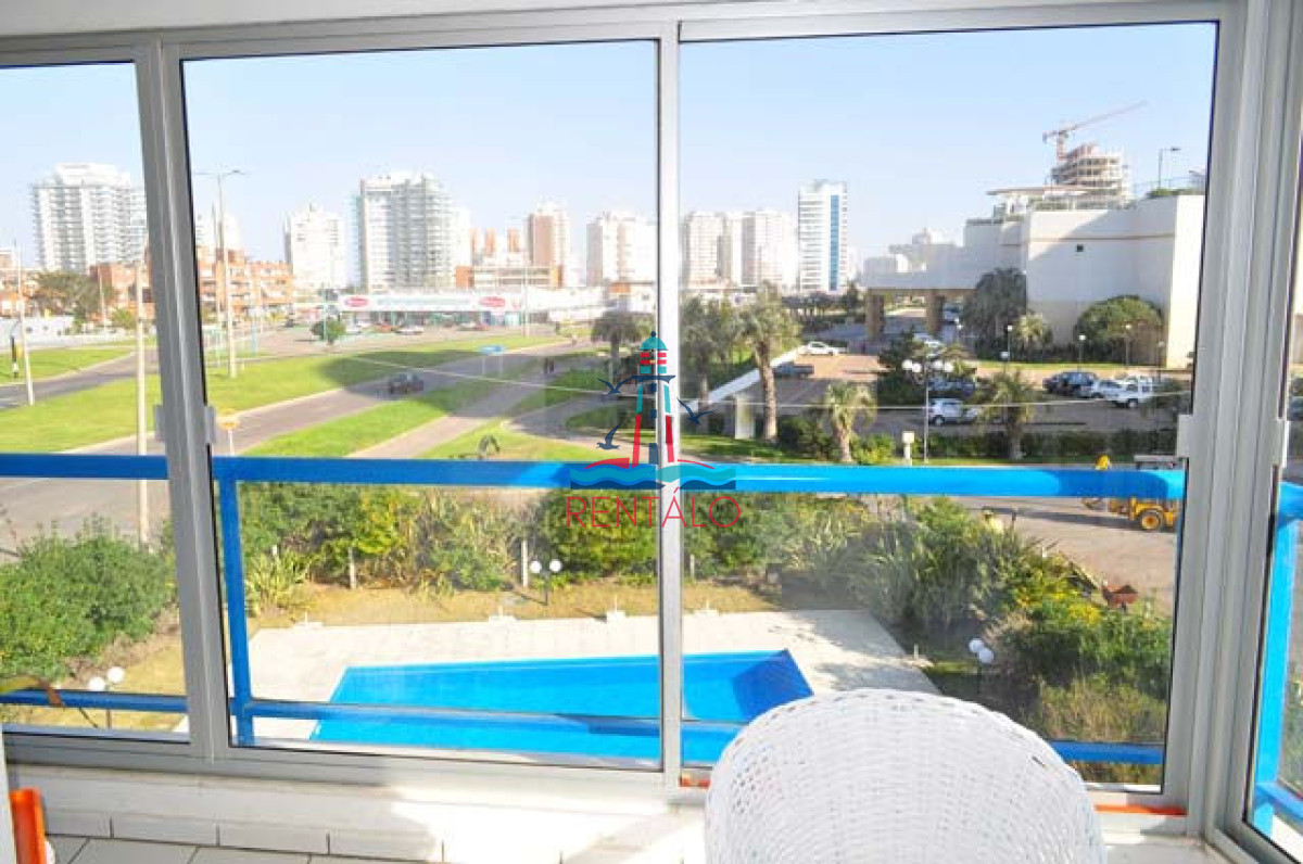 Apartamento ID.102 - Apartamento de 3 dormitorios en venta Punta del Este, playa mansa