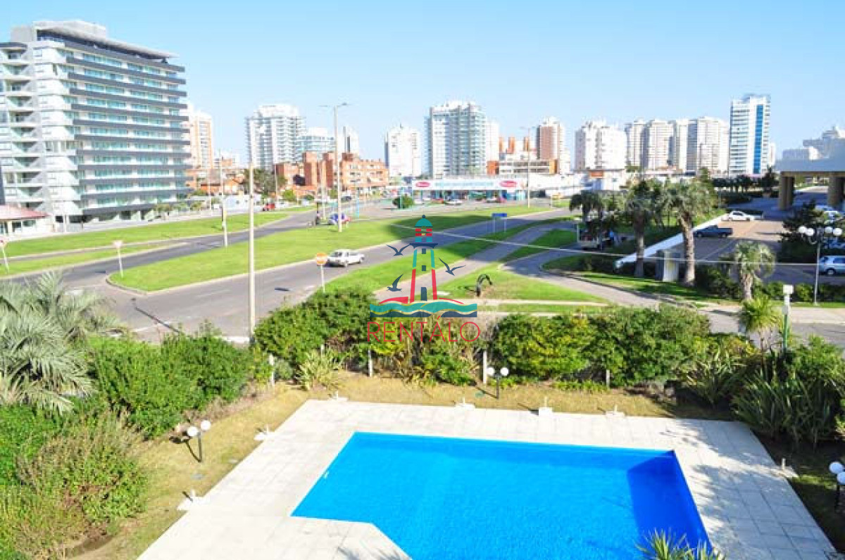 Apartamento ID.102 - Apartamento de 3 dormitorios en venta Punta del Este, playa mansa