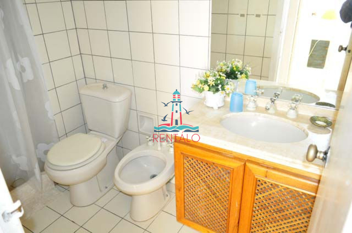 Apartamento ID.102 - Apartamento de 3 dormitorios en venta Punta del Este, playa mansa