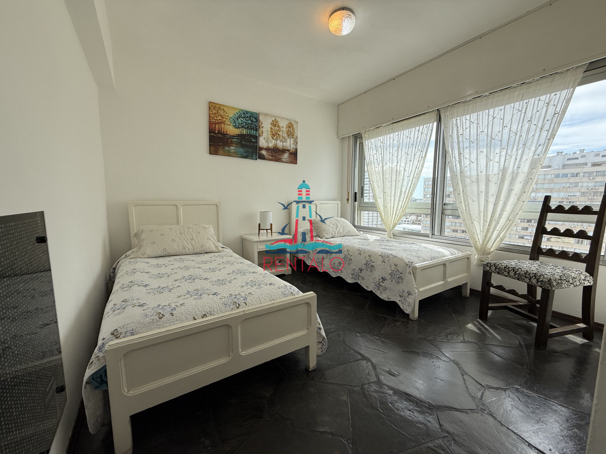 Apartamento ID.68 - Apartamento en venta 2 dormitorios Punta del Este, peninsula 
