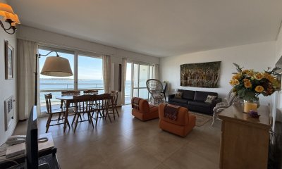 Apartamento en venta 2 dormitorios en Punta del Este primera linea