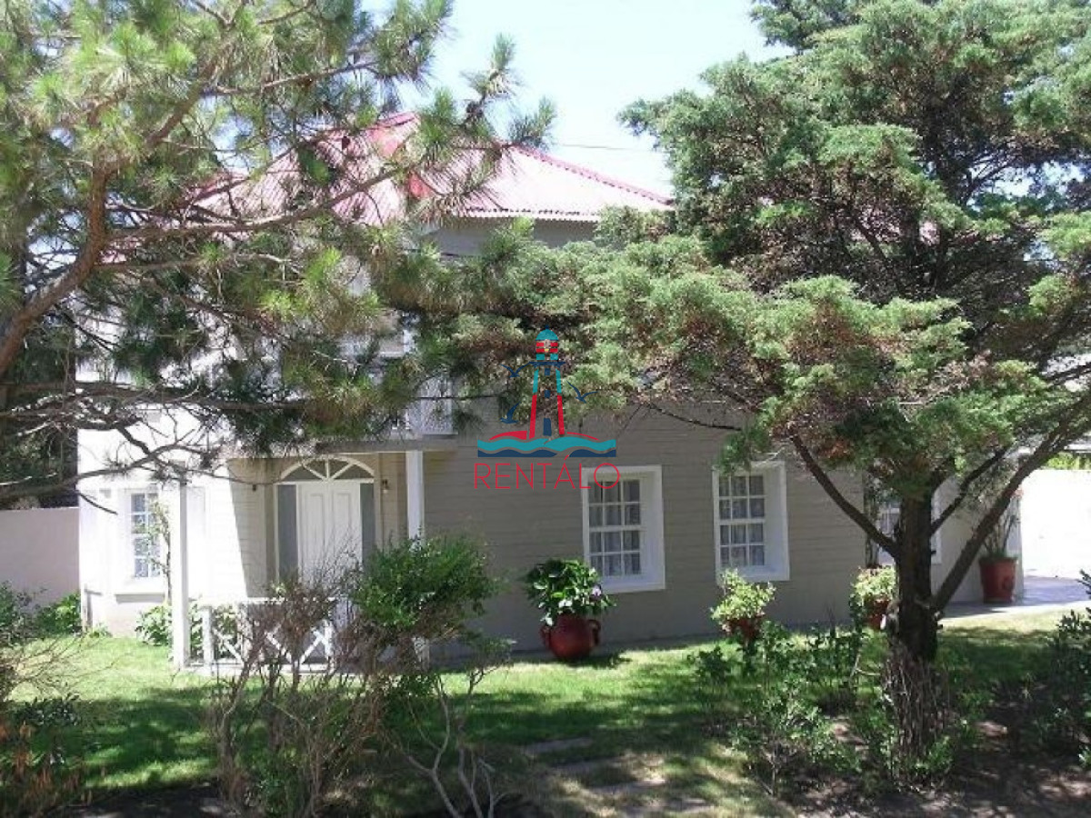 Casa ID.229 - Casa en venta en la barra maldonado punta del este 