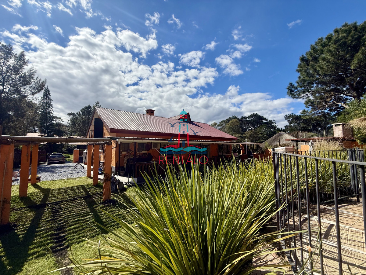 Casa ID.601 - Casa en alquiler punta del este San Rafael 3 dormitorios 