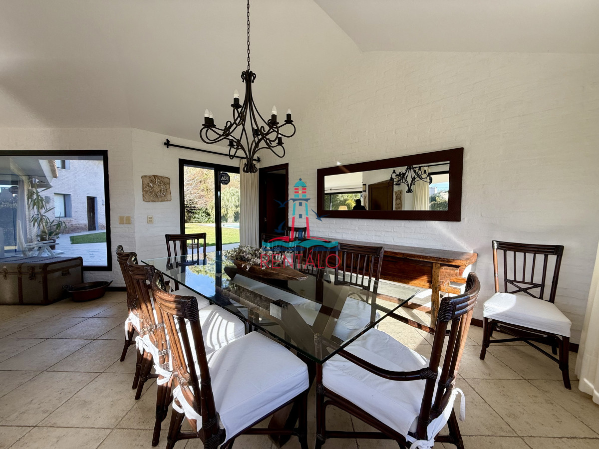 Casa ID.431 - Casa en Rincon del Indio 4 dormitorios casa en punta del este en venta 4 dormitorios