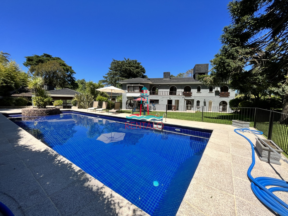 Casa ID.269 - Casa en venta 5 dormitorios en Punta del Este 
