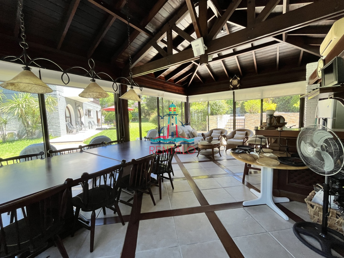 Casa ID.269 - Casa en venta 5 dormitorios en Punta del Este 
