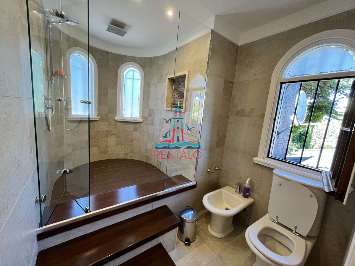 Casa ID.269 - Casa en venta 5 dormitorios en Punta del Este 