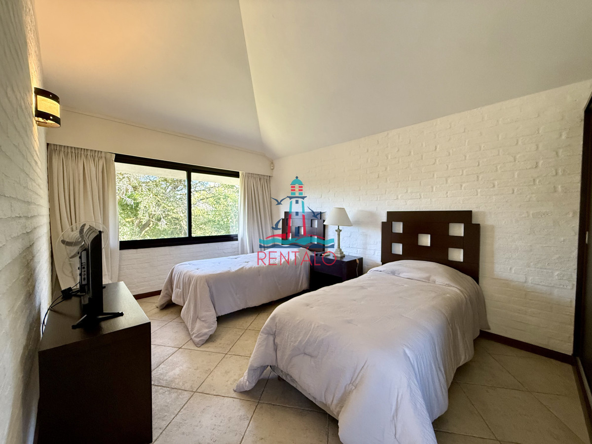 Casa ID.431 - Casa en Rincon del Indio 4 dormitorios casa en punta del este en venta 4 dormitorios