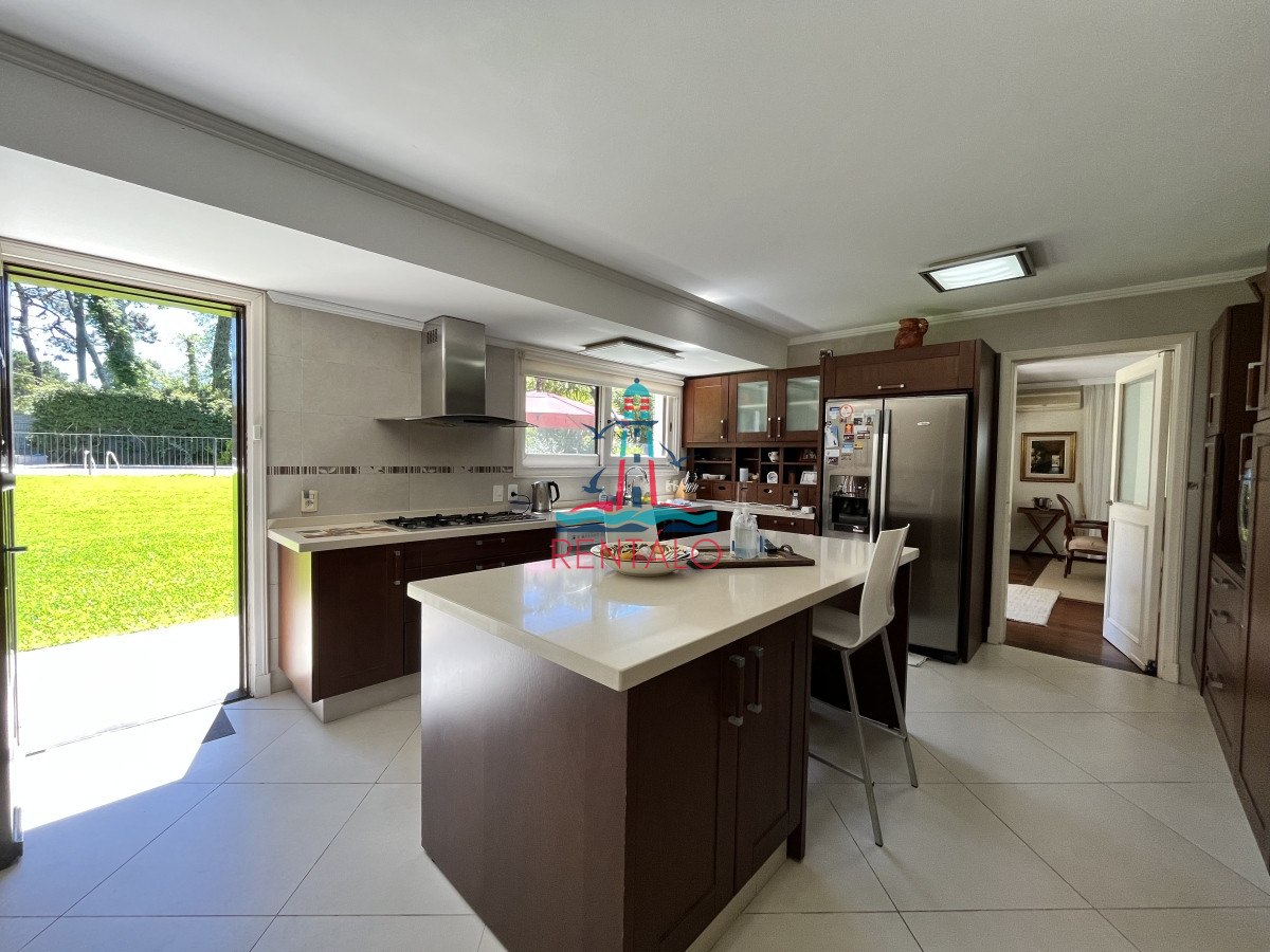 Casa ID.269 - Casa en venta 5 dormitorios en Punta del Este 
