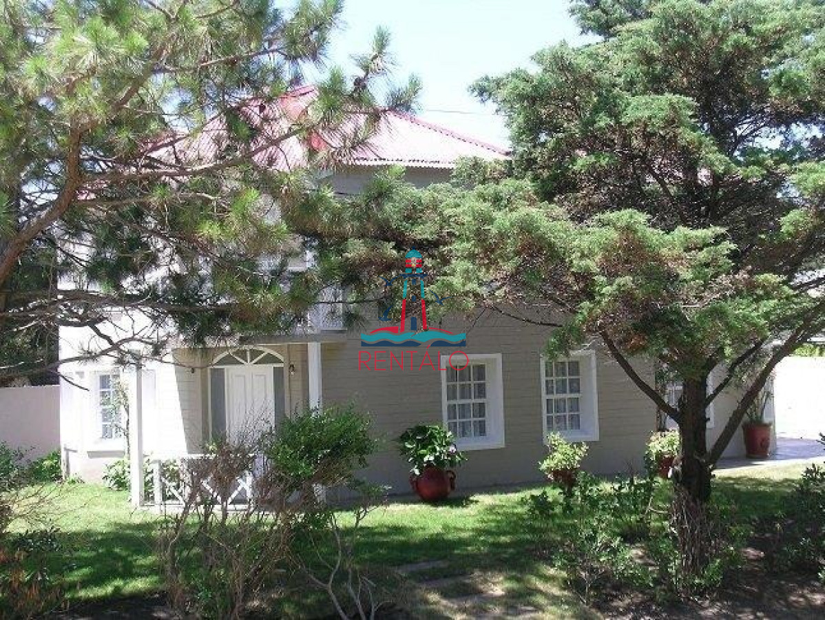 Casa ID.229 - Casa en venta en la barra maldonado punta del este 
