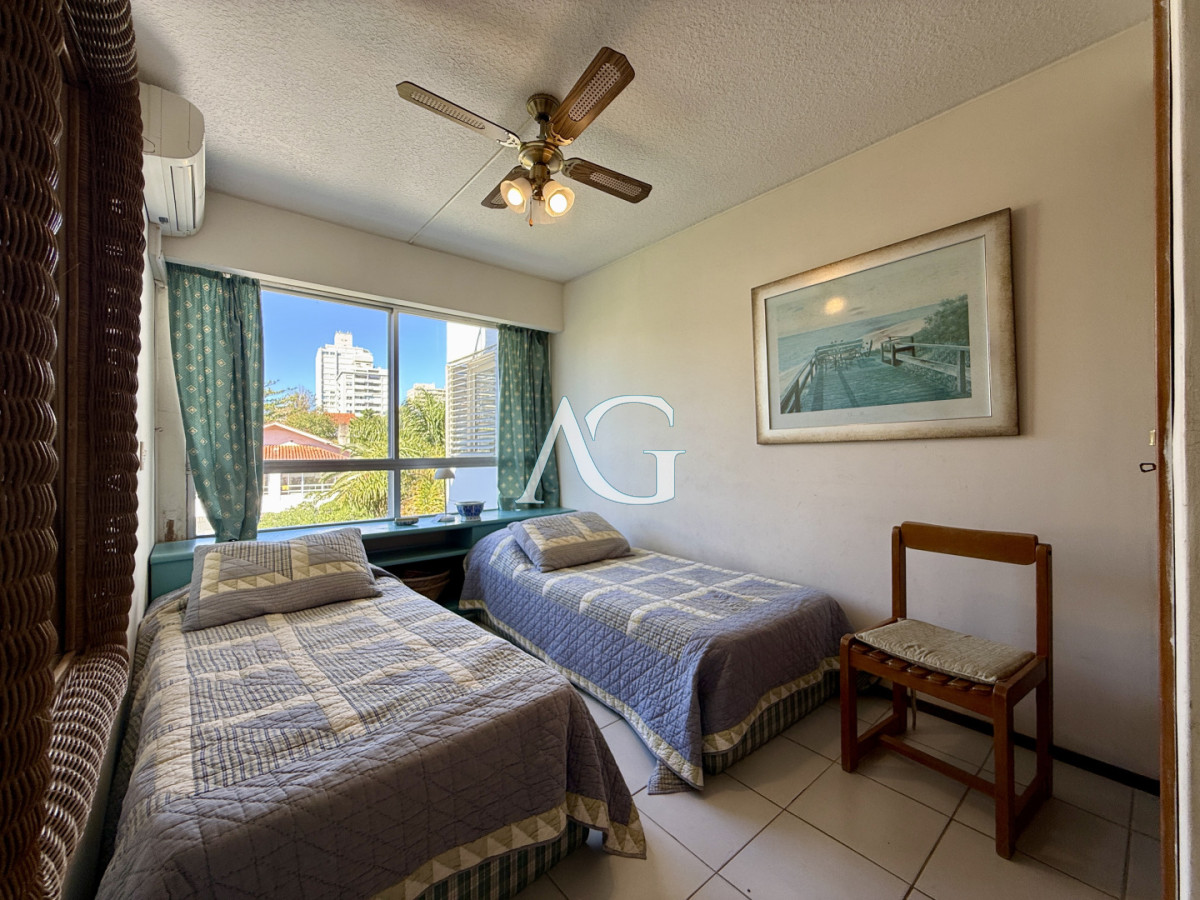 Apartamento ID.514 - Penthouse de categoría en Espigón  Rambla General Artigas