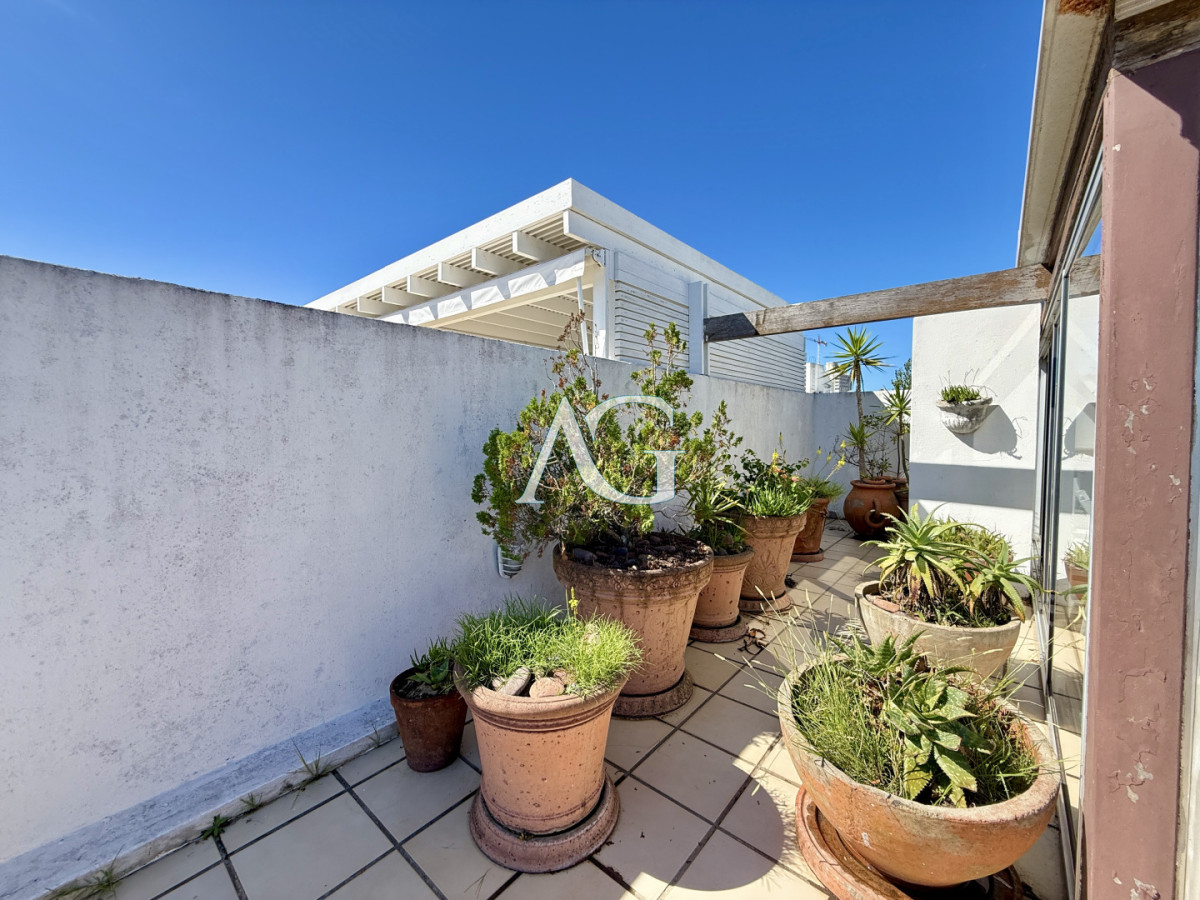 Apartamento ID.514 - Penthouse de categoría en Espigón  Rambla General Artigas